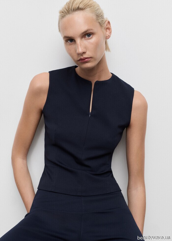 Breaking: Meghan Markle ha appena approvato l'abbinamento del blu navy con questo colore di scarpe ultra ricco (non è né nero né bianco)