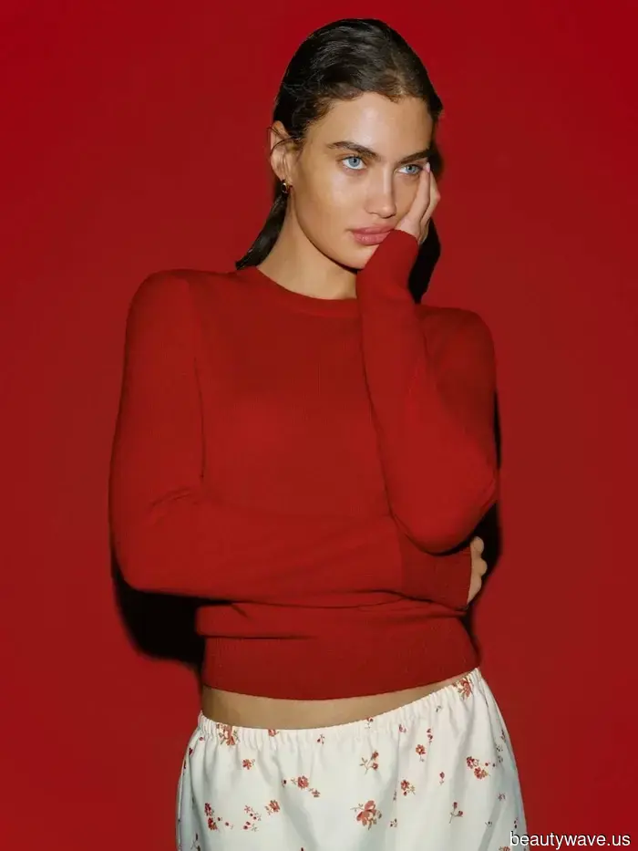 No one wears jeans quite like Londoners—7 stylish outfits I'm confidently emulating in 2026.