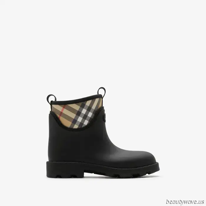 Fashion Enthusiasts in London Are Supporting the Burberry Comeback—20 Items We're Embracing