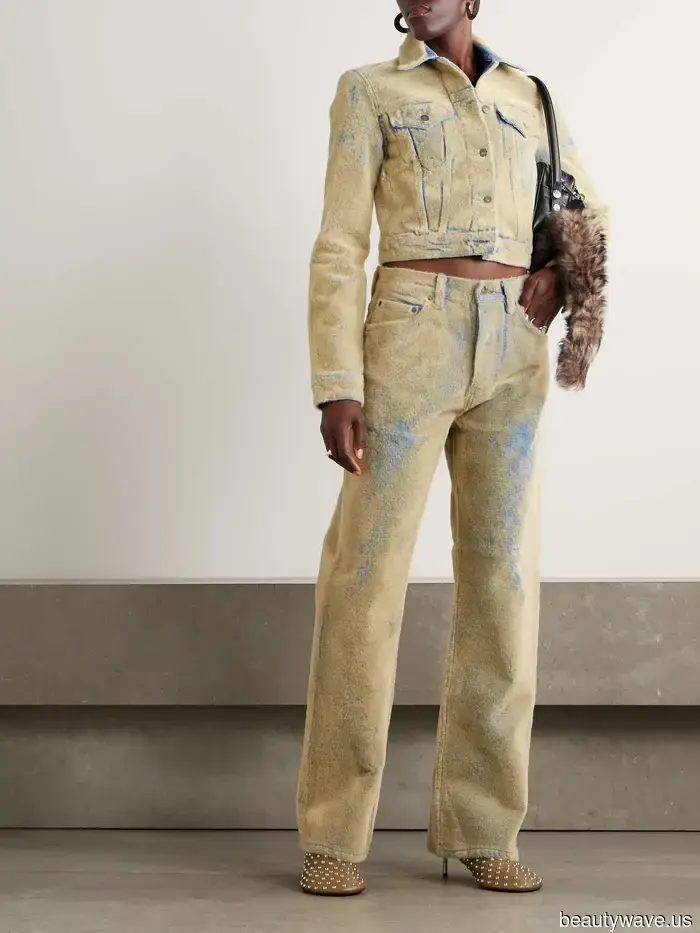 Убирайтесь, рваные джинсы&mdash;этот нишевый деним-тренд готовится к захвату в 2026 году