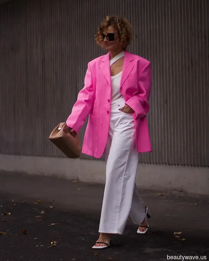 The Sole Denim Style You'll Notice on French and Italian Women During the Summer