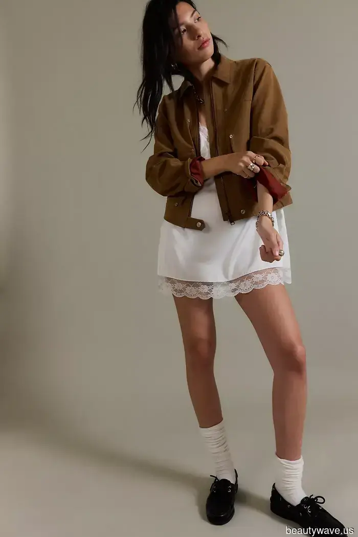 As a Fashion Editor who loves shopping at Free People, here are 21 new discounts that I can't stop thinking about.