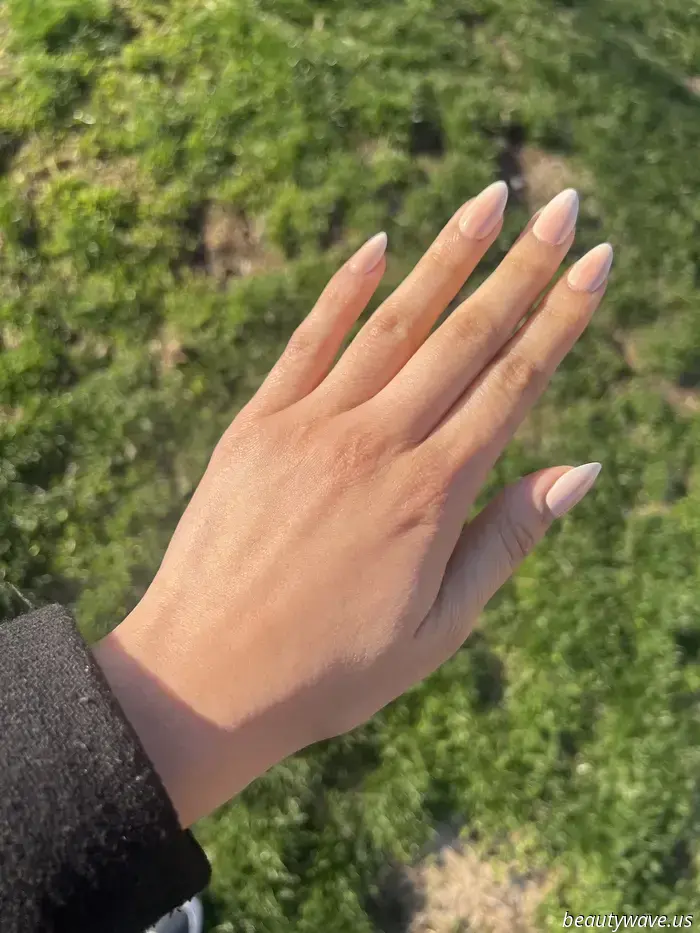 Dejé el look de uñas neutrales por estos press-ón de salón que cuestan 16 dólares; ahora nunca volveré atrás