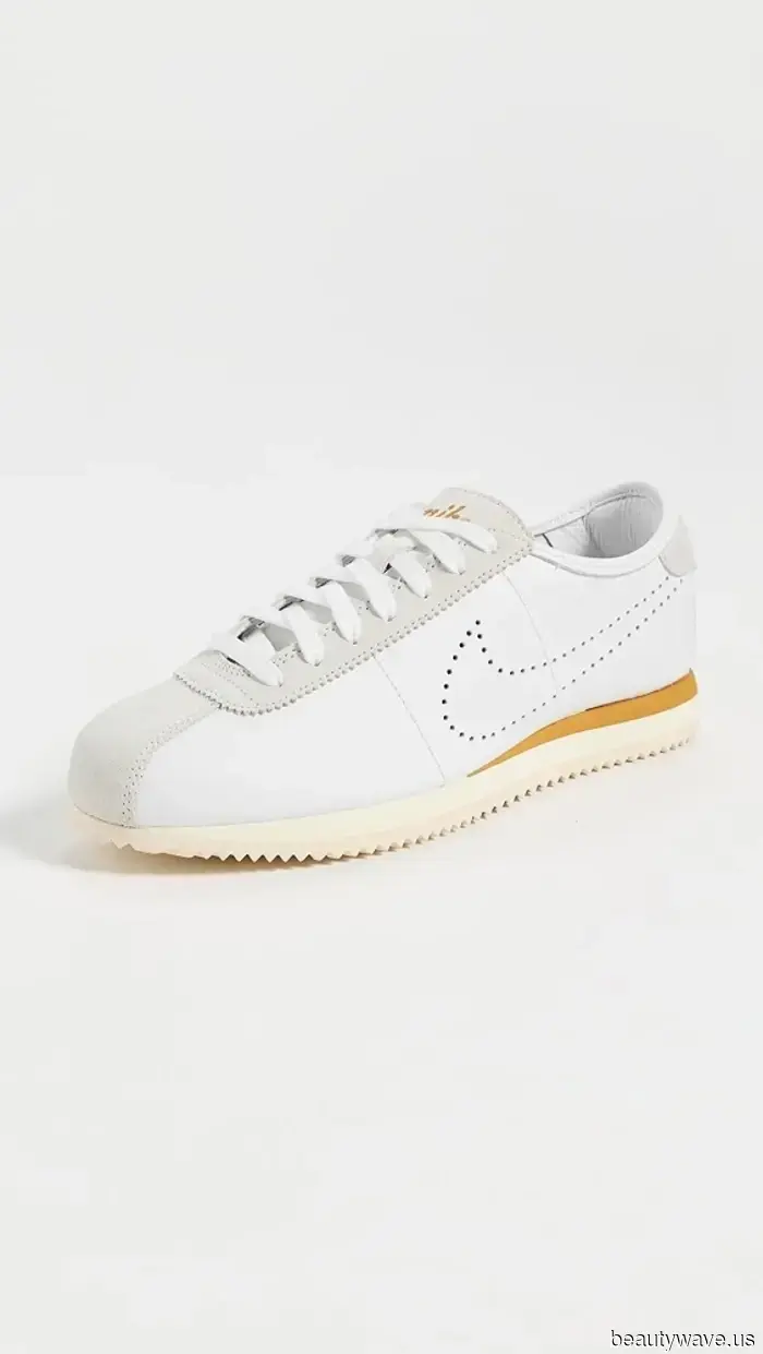 6 Scarpe Anti-Trend Che Gli Acquirenti Esperti Indossano Con I Jeans