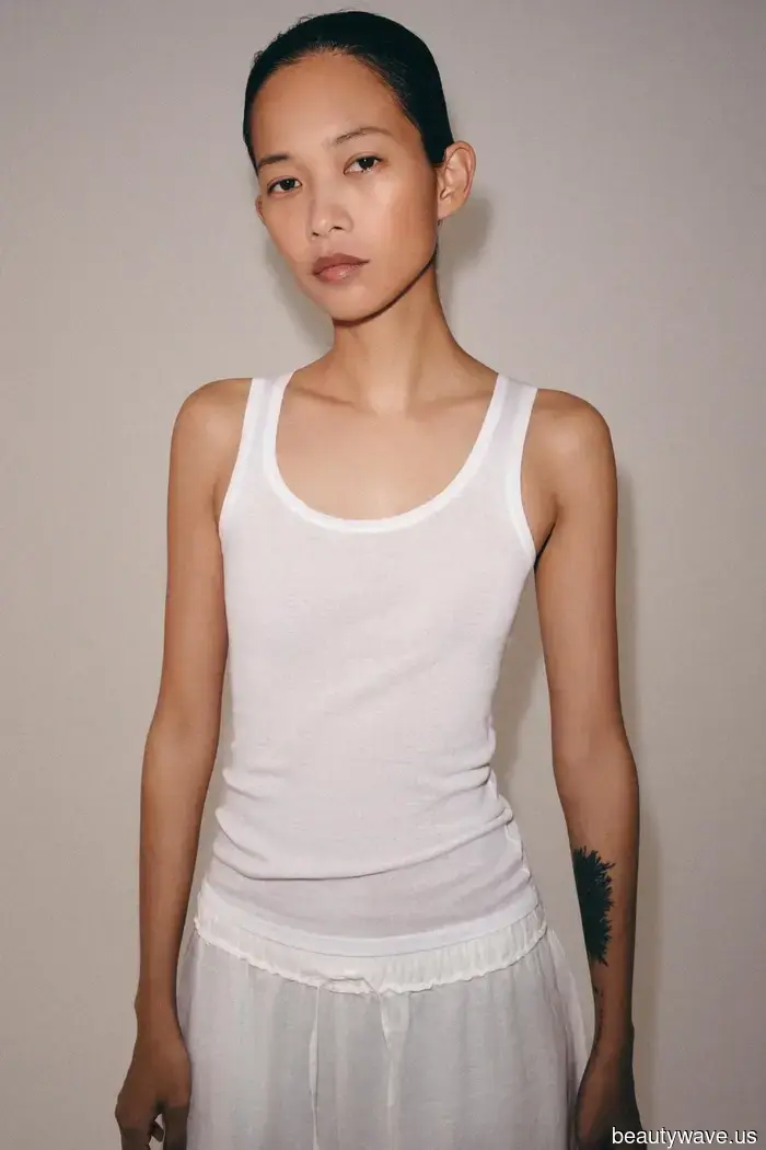 La Gonna Che Le It Girls Indossano Senza Sosta, Insieme a 5 Modi Incredibilmente Chic per Indossare Questo Stile