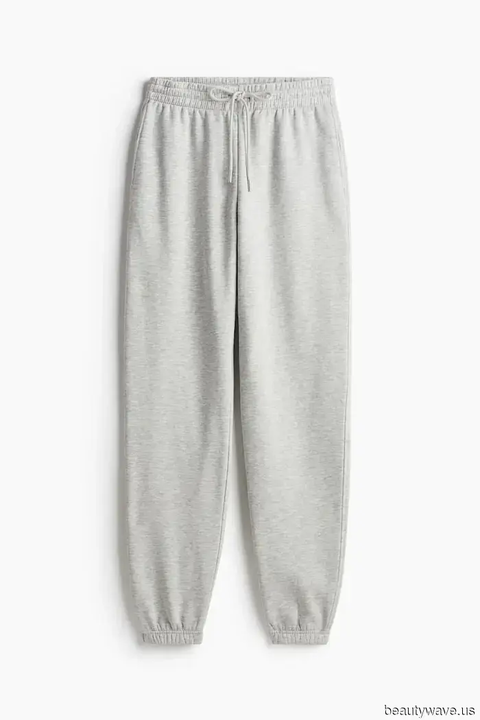 Одежда без лишних хлопот, которую носит Хлоя Севи́ньи, когда хочет выглядеть стильно в Нью-Йорке, не прилагая усилий.