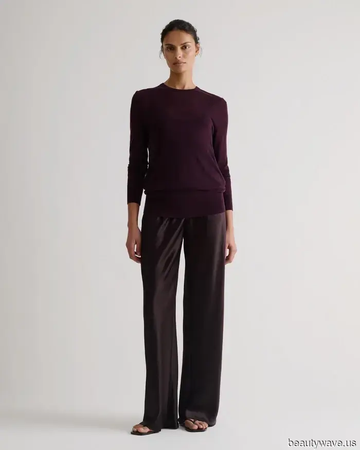 Not Jeans, Not Linen—This Is the High-End Trouser Trend That Enhances the Elegance of Every Outfit.