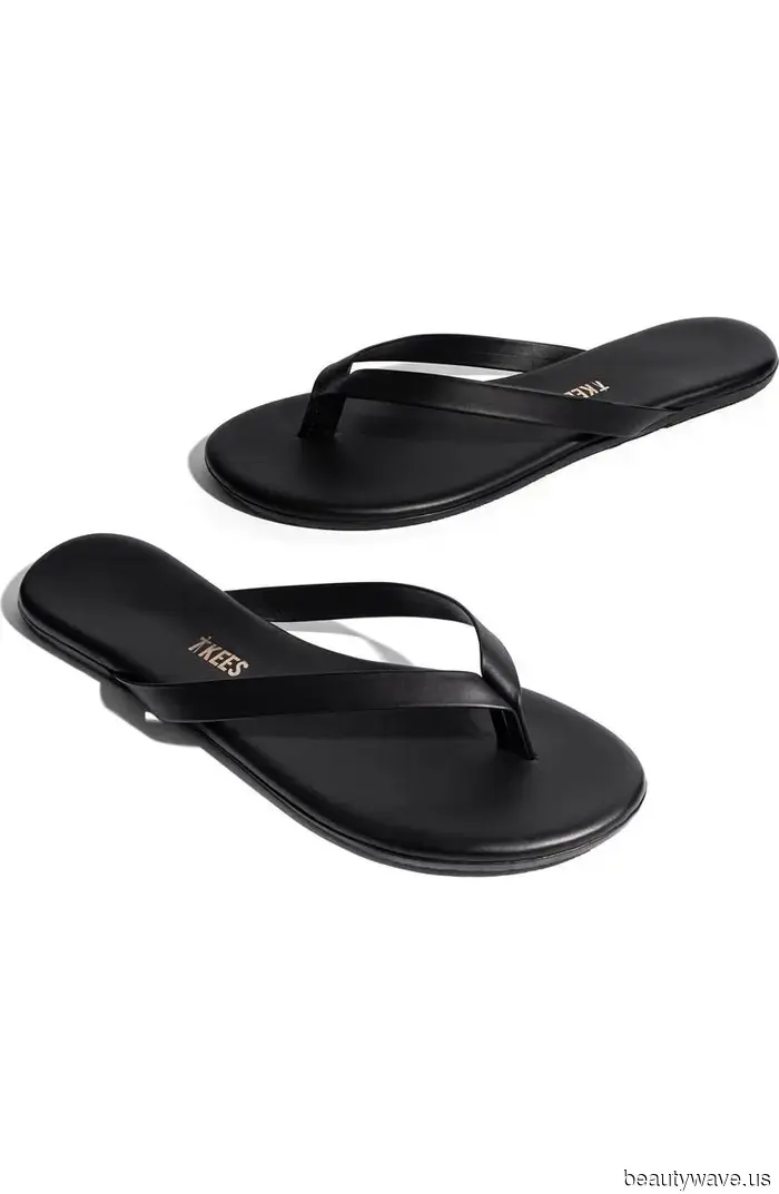 The Stylish 2-Piece Ensemble That Fashion-Forward Individuals Frequently Don in September