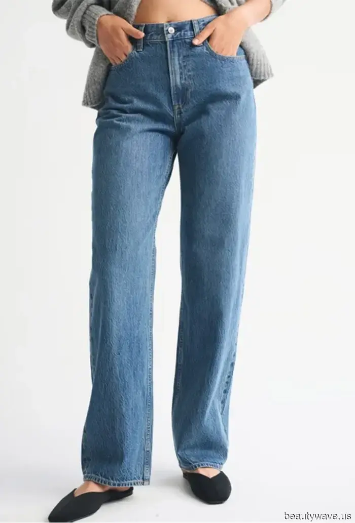 In 2026, stylish individuals in London will be sporting these six combinations of jeans and shoes.