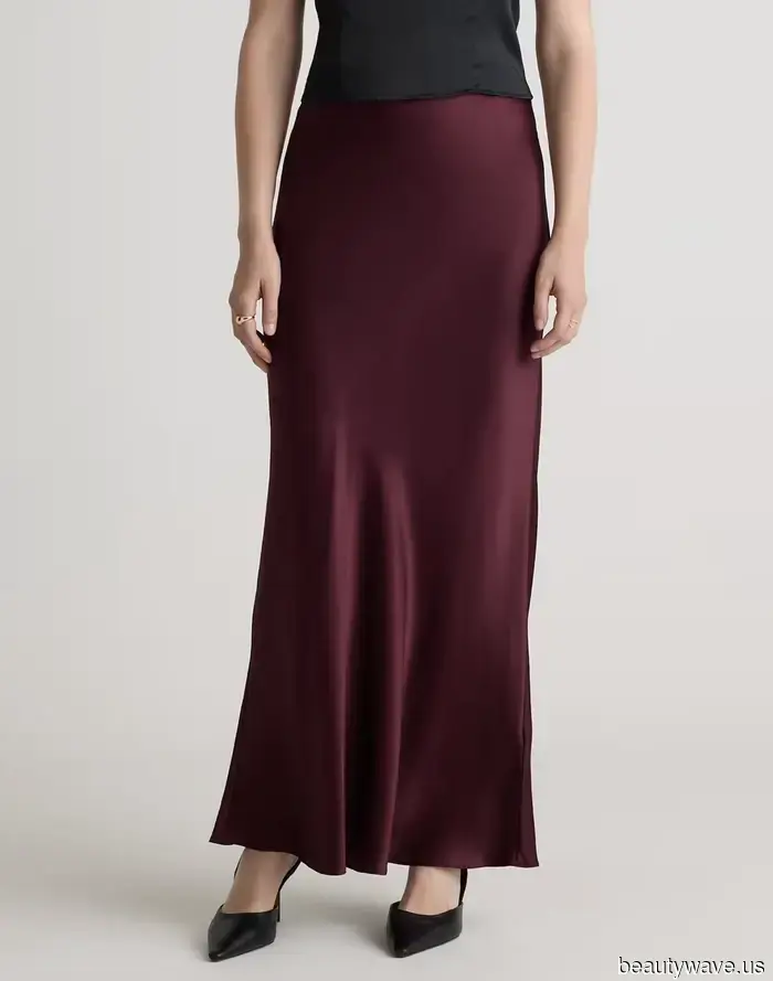 This stylish color combination is trendier than beige and black and is poised to take over fall wardrobes.