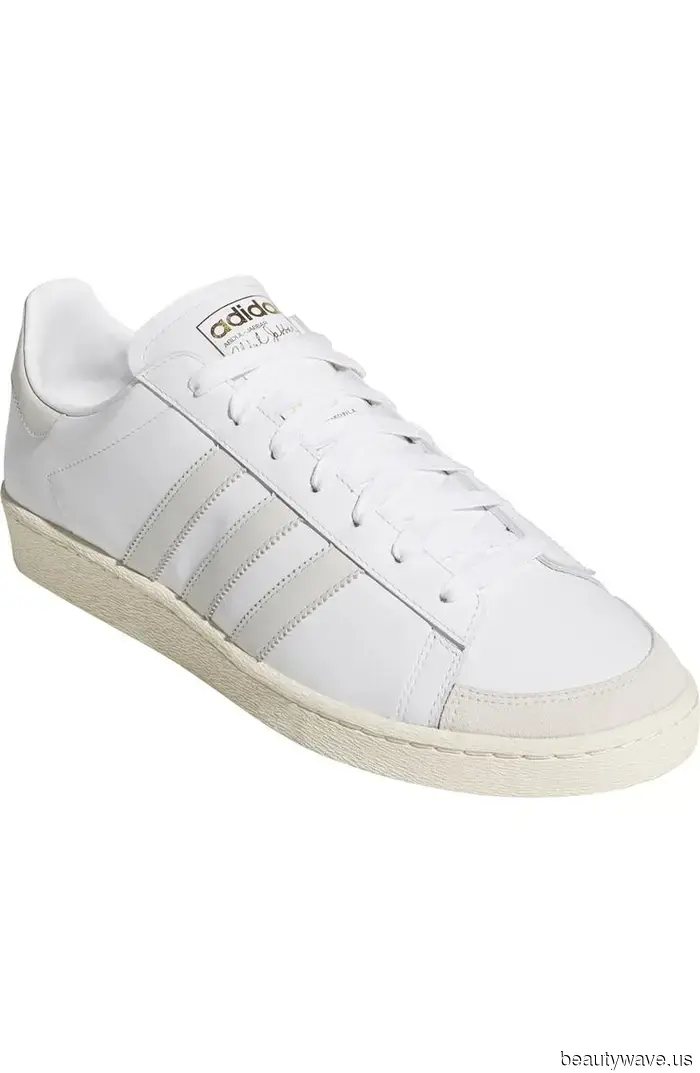 Mia sorella continua a prendere i miei jeans e le mie sneakers, quindi le faccio prendere i suoi&mdash;32 scelte chic che consiglio vivamente