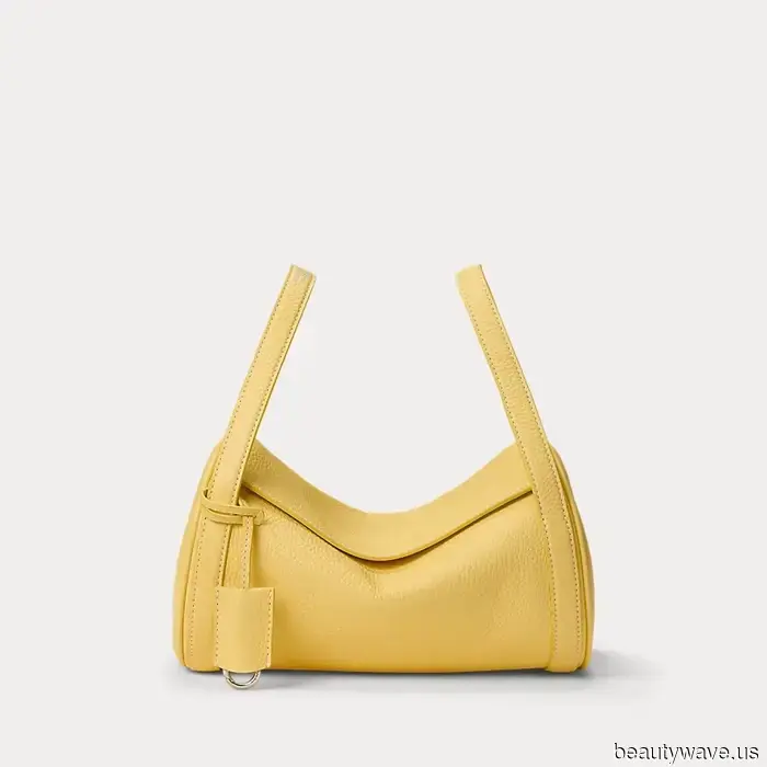 Forget about black totes—fashion experts are embracing these Spring bag color trends for 2026.