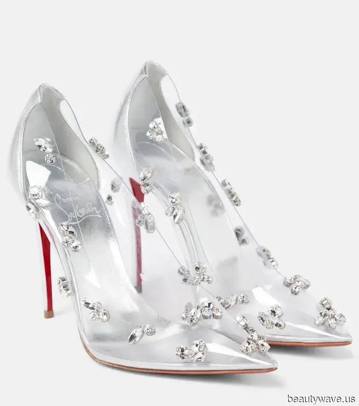This "Outdated" Heel Trend Has Made a Comeback, Thanks to Fashionable Celebrities Who Influence These Trends.