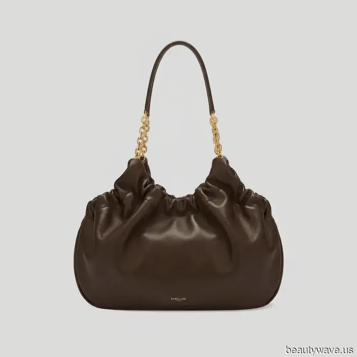 Le donne alla moda hanno dichiarato questa borsa DeMellier la "It" bag della stagione&mdash;E sta vendendo rapidamente