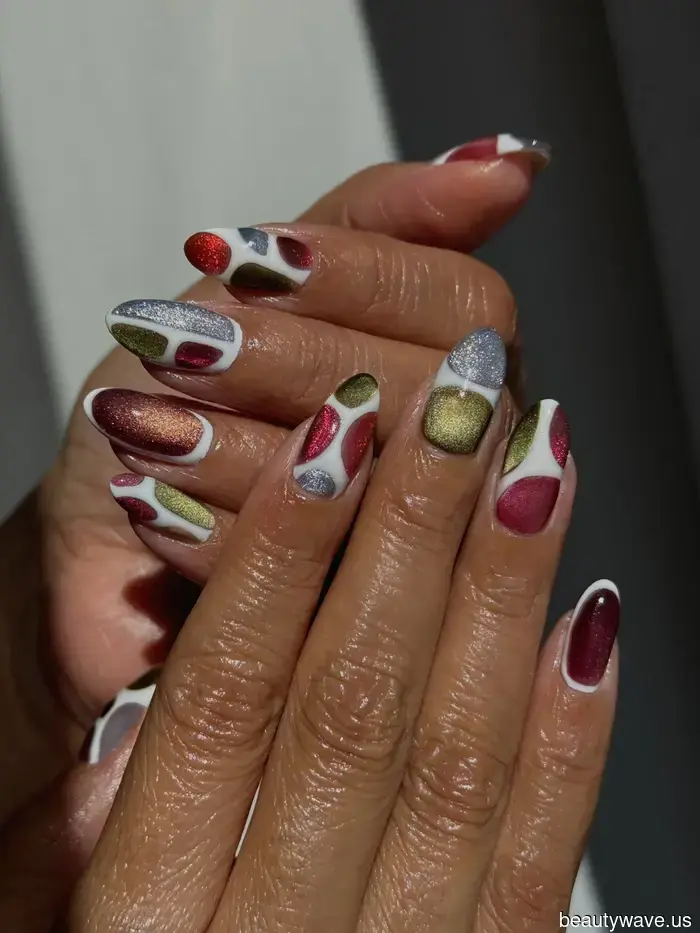 Not Quite Summer, Not Quite Autumn—Here Are the 6 Most Chic Nail Colors for September to Try Out