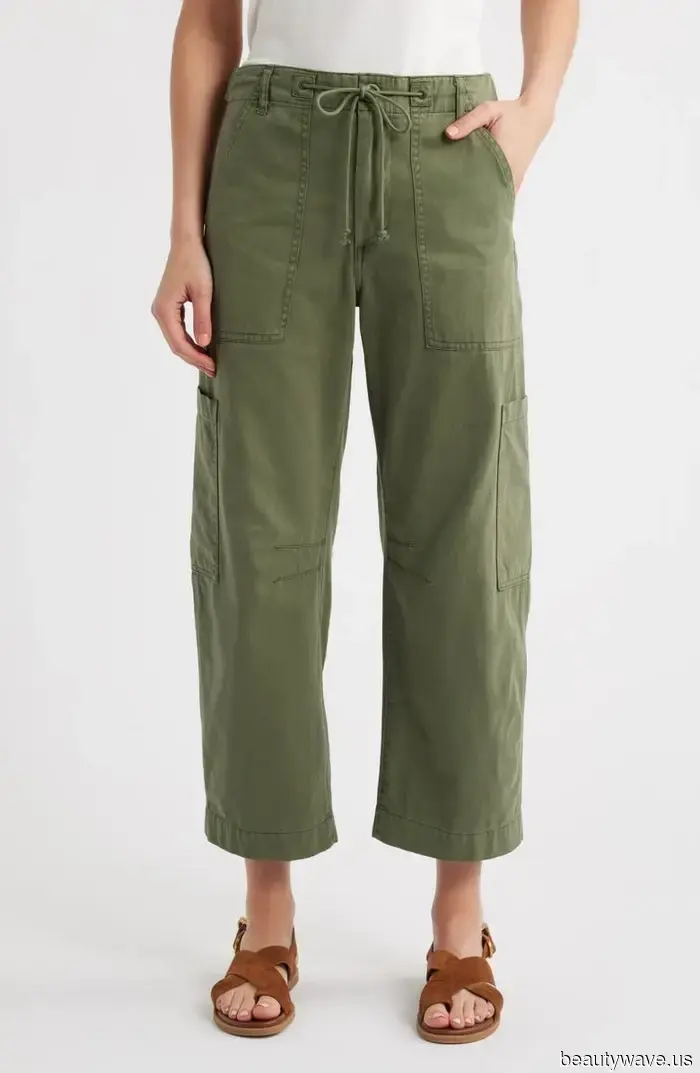 Neither Black nor Brown: This Is the Pant Shade I Noticed Fashion Enthusiasts Sporting from Paris to London.