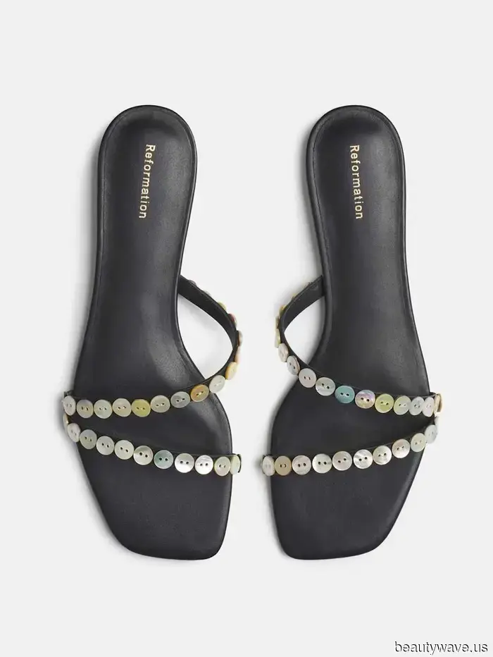 Presenting: The Perfect 10-Piece Summer Travel Wardrobe for 2026