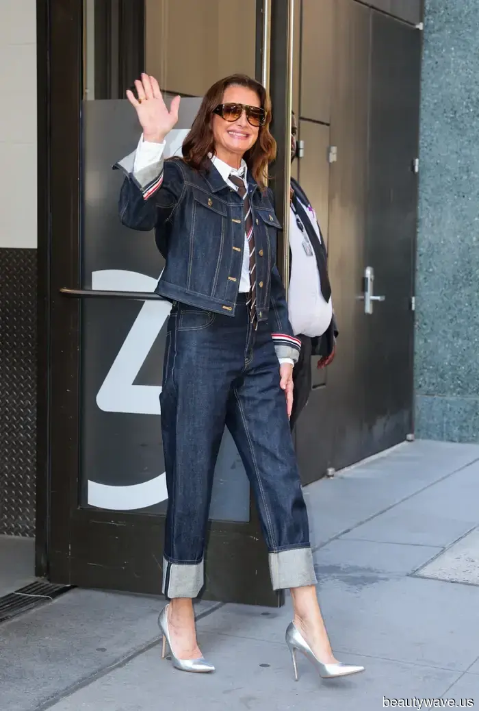 Cuffed jeans have made a strong comeback—here are the anti-trend shoes that pair perfectly with them.