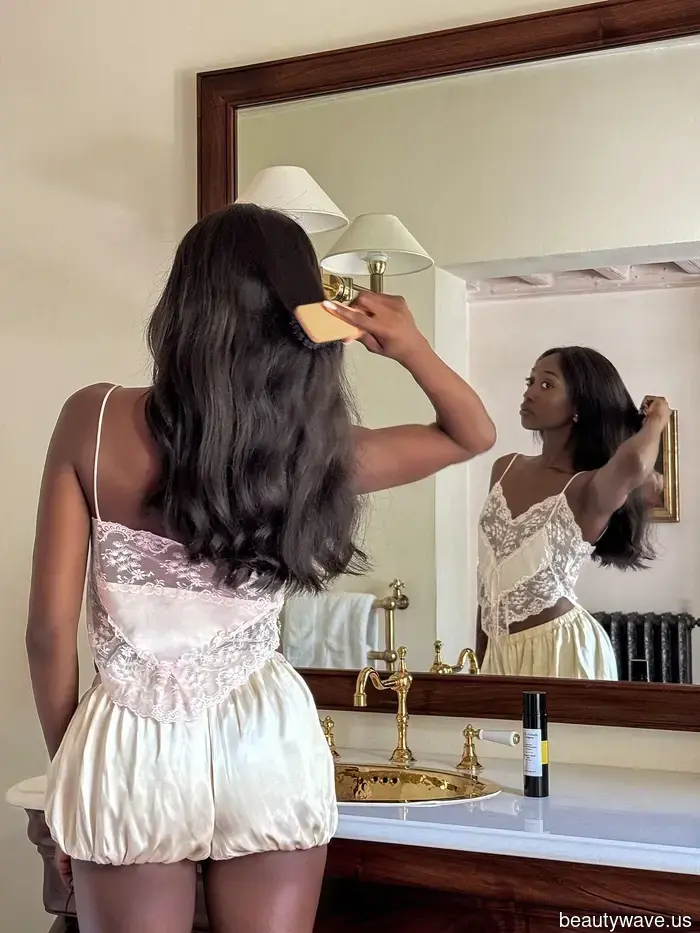 If you're aiming for long, healthy, and shiny hair, this is the product that experts recommend.