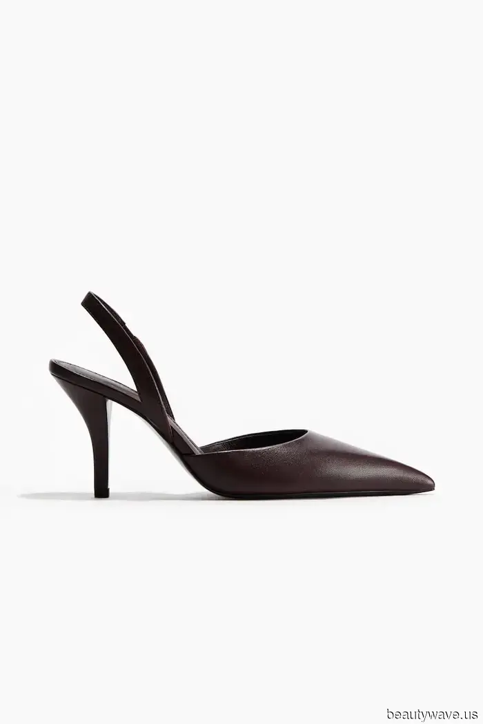 Не совпадающий и не нюдовый, этот цвет обуви - то, что Кейт Миддлтон сейчас носит с бордовым нарядом.