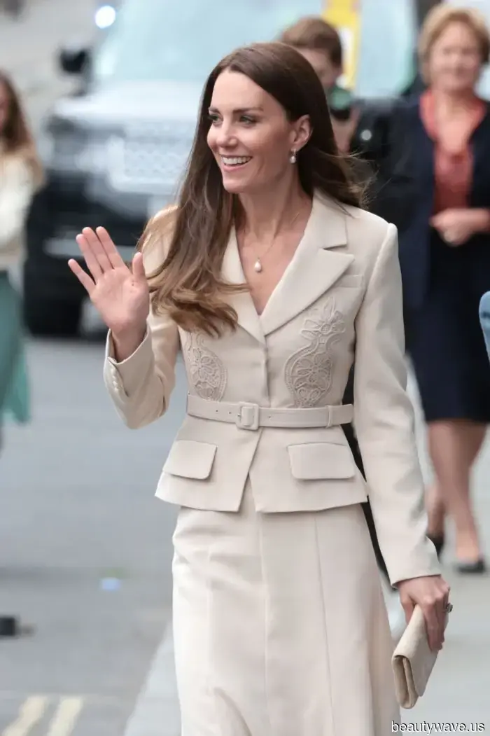 La marca de joyería más usada por Kate Middleton está en oferta—incluyendo su elegante collar distintivo.