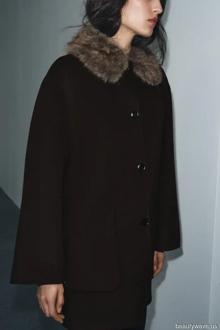 In LA gesichtet: Die schicke, von den 90ern inspirierte Jeans- und Jacken-Kombination, die Hailey ins Jahr 2026 bringt