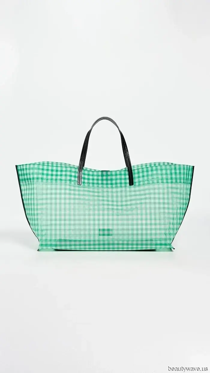 El mono que es básicamente obligatorio si estás en la "Tamily" de Tracy Anderson.