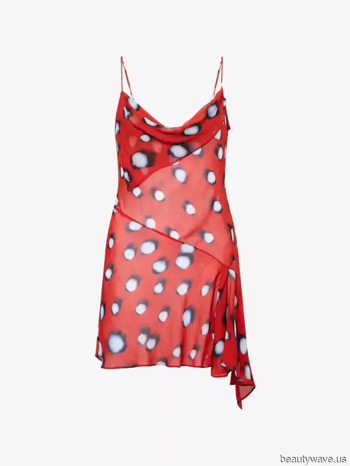 Spiacente, Minimalisti&mdash;Ogni Ragazza Cool Sta Indossando Questi 6 Mini Trend Massimalisti Questa Estate