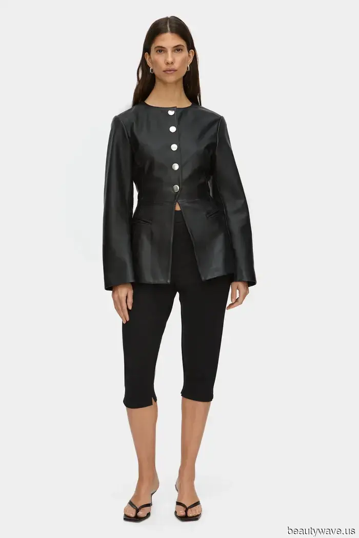 Las chaquetas de motorista están bien, pero la gente de moda está usando esta tendencia de chaquetas de cuero que parecen caras en su lugar.