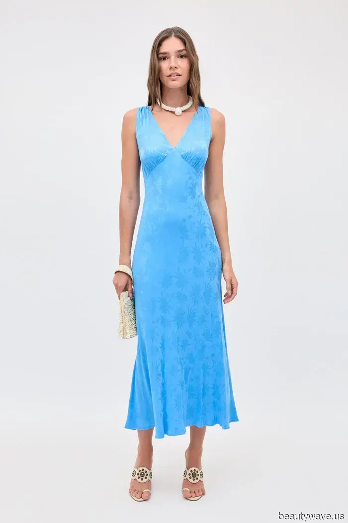 To appear wealthy and stylish while maintaining an effortless look at a wedding abroad, consider these 5 simple outfit ideas.