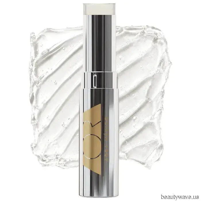 From a Chili Lip Plumper to Smoothing Foundations—13 Products That Made the Biggest Impression on WWW Editors in August.