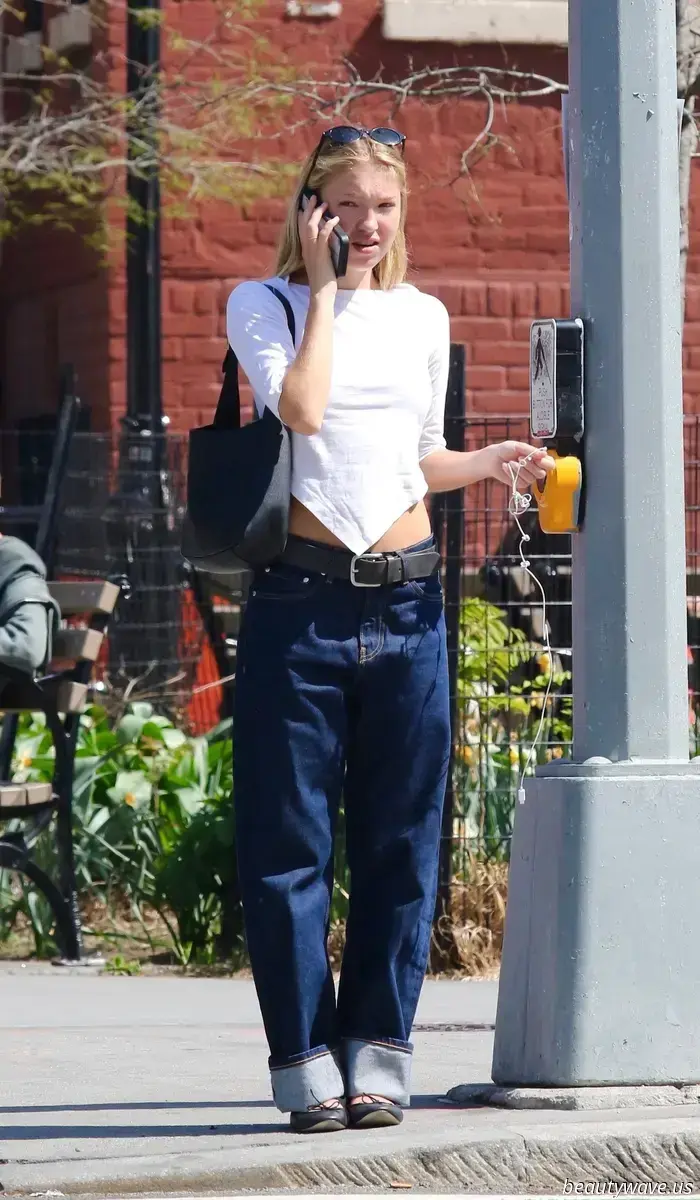 This is the sole method to style your baggy jeans this summer, as recommended by fashionable celebrities.