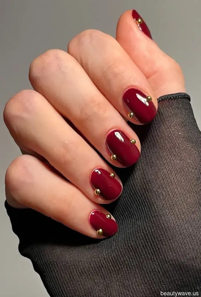 È Ufficiale: Questo È il Colore di Unghie più Chic di Sempre, e Questi Look Lo Confermano