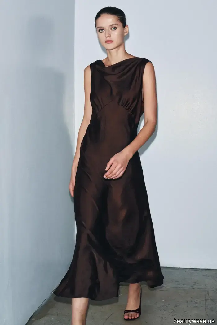 My friend inquired about where to locate a stylish wedding-guest dress, so I recommended these 15 Zara styles to her.