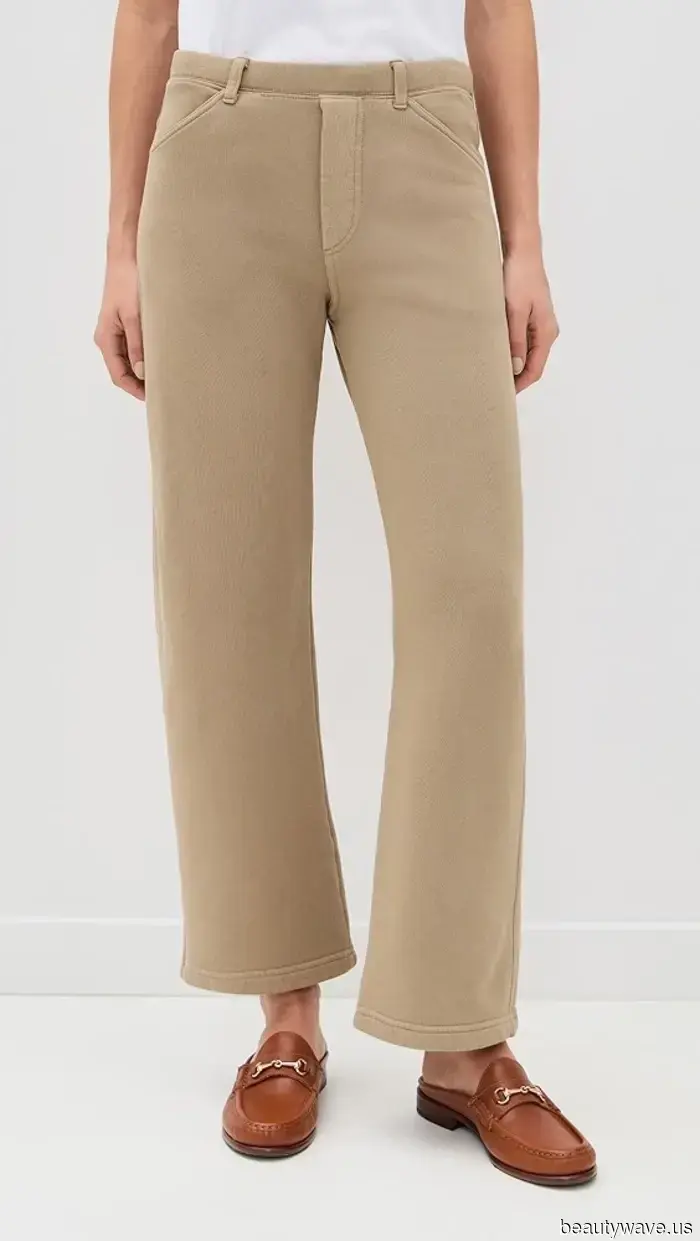 Spiacente, Leggings&mdash;Le It Girls volano in privato verso Aspen in tuta e con il trend dei cappotti invernali più eleganti.