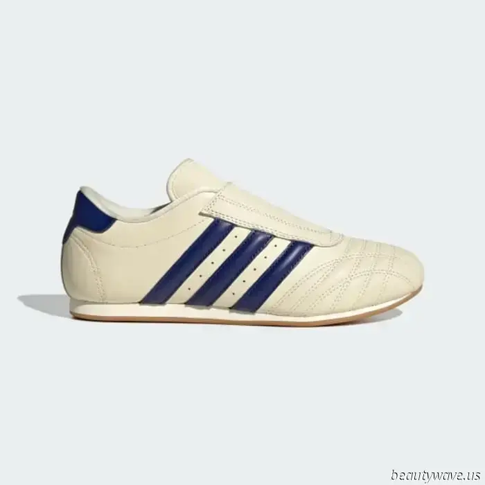8 zapatillas elegantes para llevar a la oficina, según editoras de moda con estilo