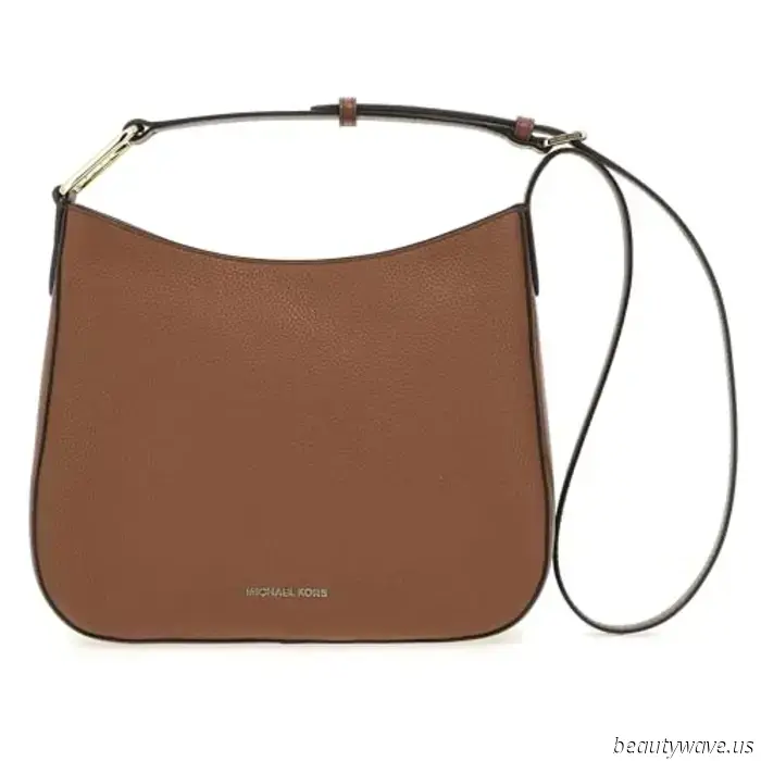 Questa combinazione di colore vestito e borsa sembra di livello Riviera, ma l'ho appena comprata in saldo.