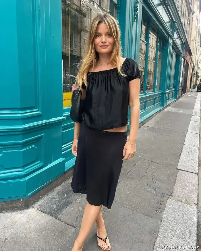 I’m Replacing My Crewneck Tees with These 7 Elegant Neckline Styles.