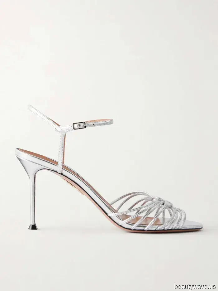 Not Gold—Stylish Individuals in Their 40s and 50s Recognize That This "Outmoded" Heel Color Is Surprisingly Elegant.