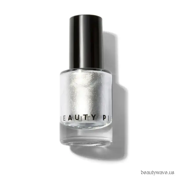 Dark manicures always exude elegance—here are 9 nail designs I'll be replicating this season.