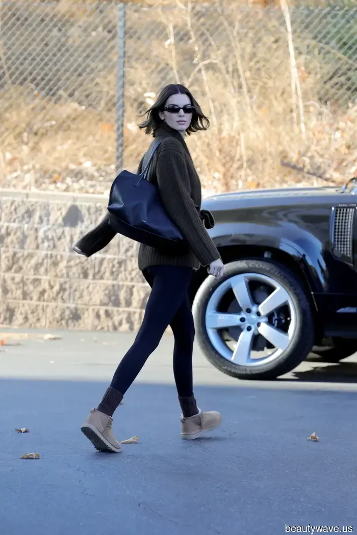 I'm a Fashion Editor—Here Are the Casual Uggs I'll Be Pairing with Leggings Throughout the Winter.