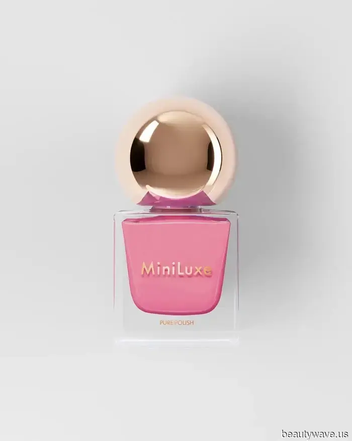 Short nails are effortlessly stylish—20 spring-inspired designs to share with your nail technician.