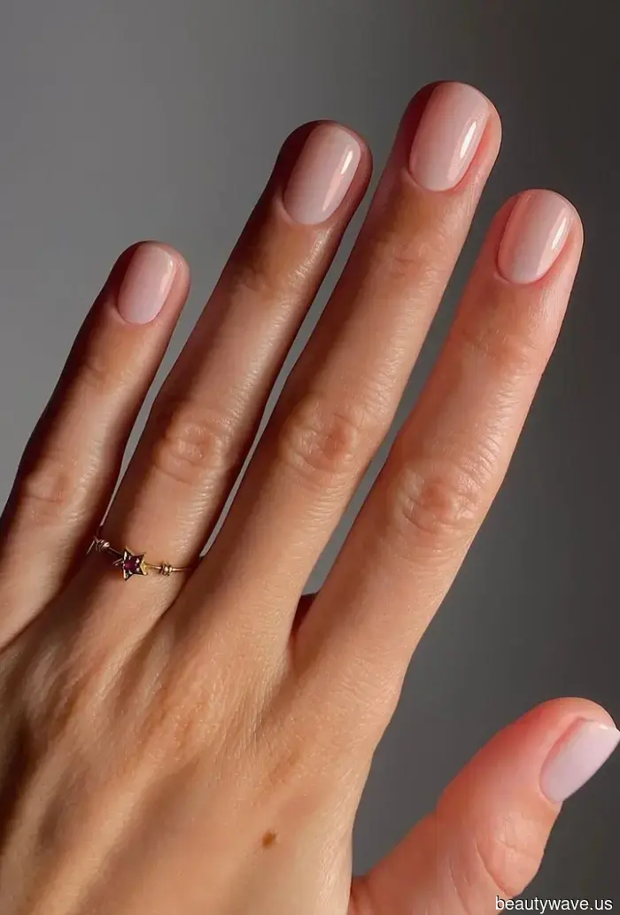 Chrome Nails Aren't Just a Trend; They're a Reflection of My Personality—26 Stylish Designs I've Collected