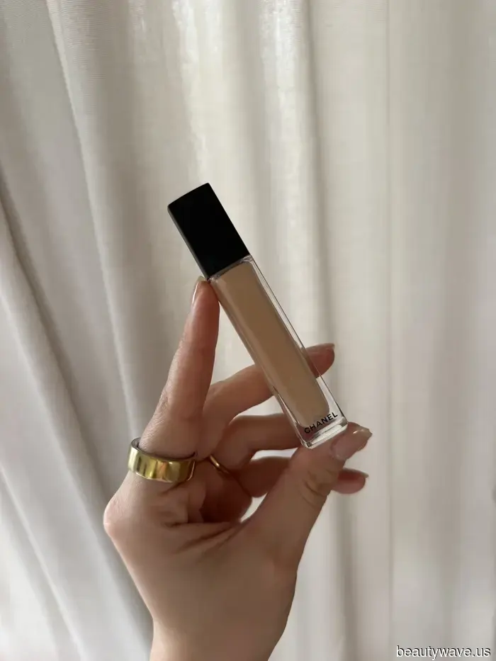 I'm not a fan of foundation—this is the radiant concealer I can't do without.