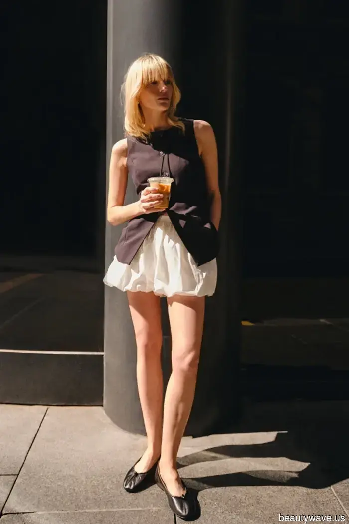 Improvvisamente, tutte le donne più eleganti di Londra sembrano possedere questo elegante vestito di alta moda&mdash;ma sta vendendo rapidamente.