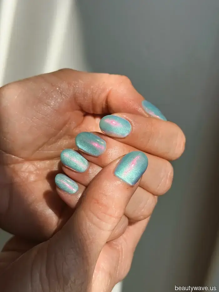 Experten sagen, dass diese 7 Nagellackfarben im August dominieren werden.