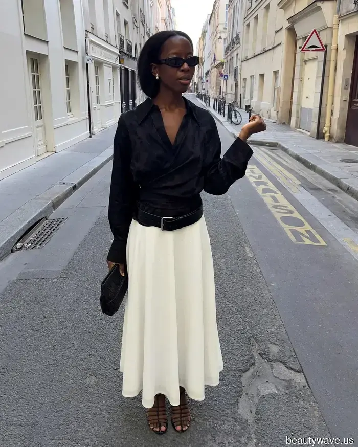 Die schicksten Leute, die ich kenne, stylen diesen eleganten Top-Trend gerade mit Jeans und Röcken.