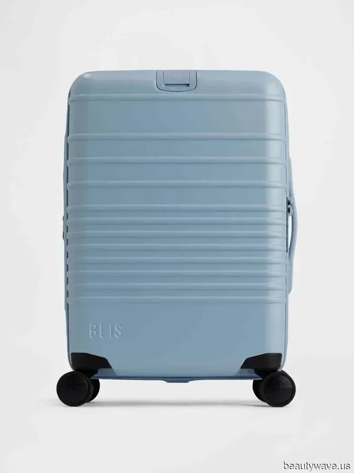 Who What Wear editors shared with me their top 25 fashion discoveries for this month.