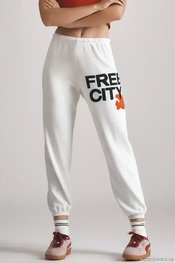 A Black Amex, flip-flops, and this "outdated" pant trend—introducing Mary-Kate Olsen's summer in the Hamptons...