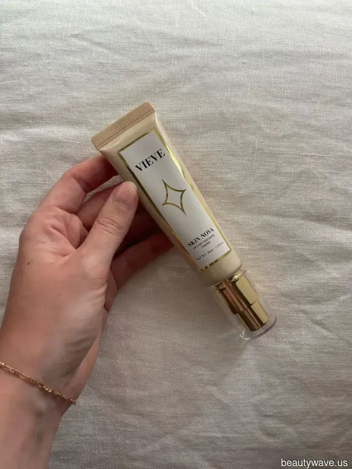 Dewy skin is somewhat my specialty—8 makeup products that consistently provide a radiant glow.